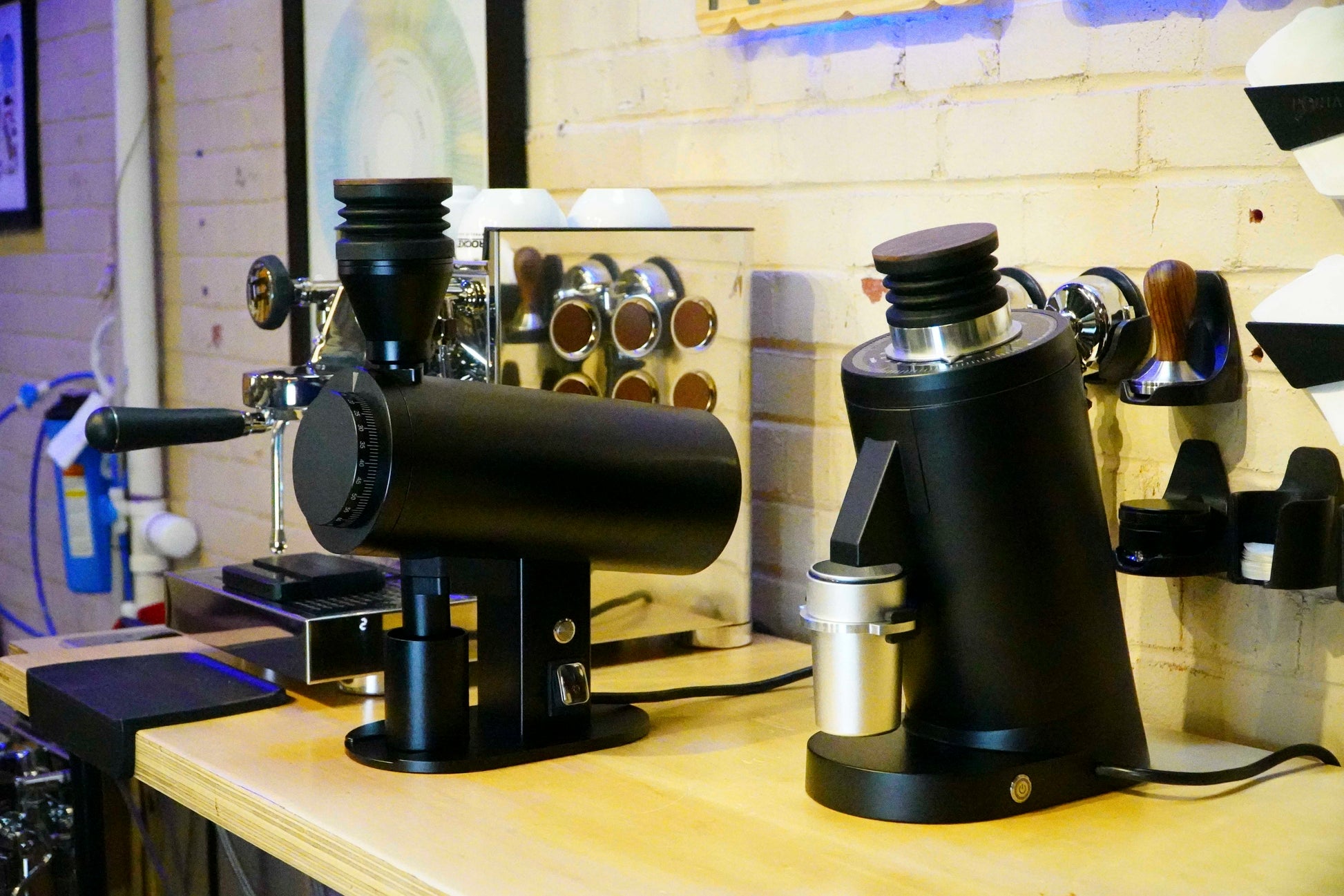 Turin DF83V v3 Variable Speed Coffee / Espresso Grinder - Naomi Joe Coffee