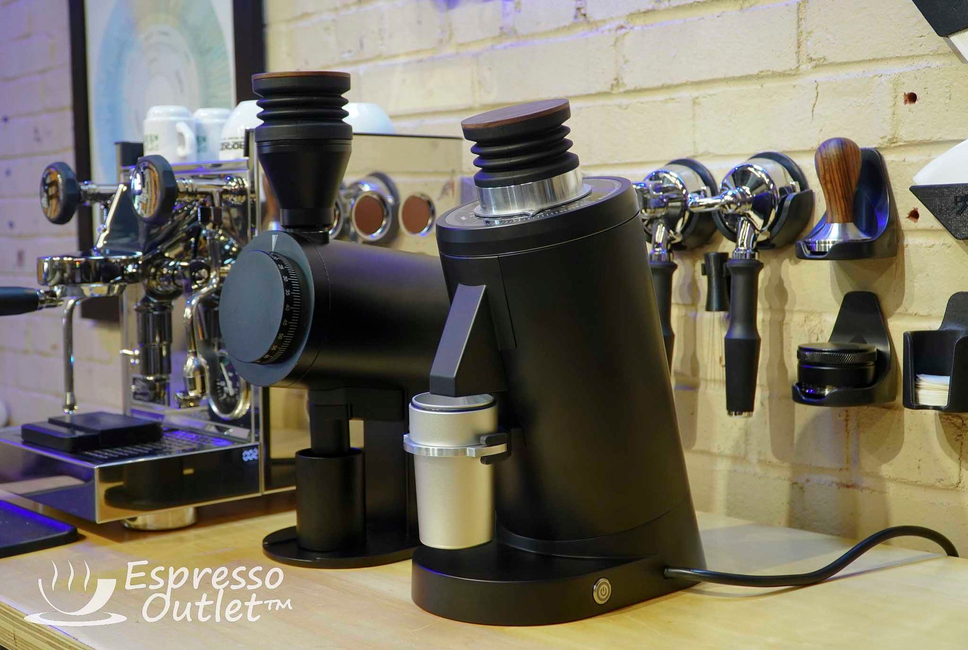 Turin DF83V v3 Variable Speed Coffee / Espresso Grinder - Naomi Joe Coffee